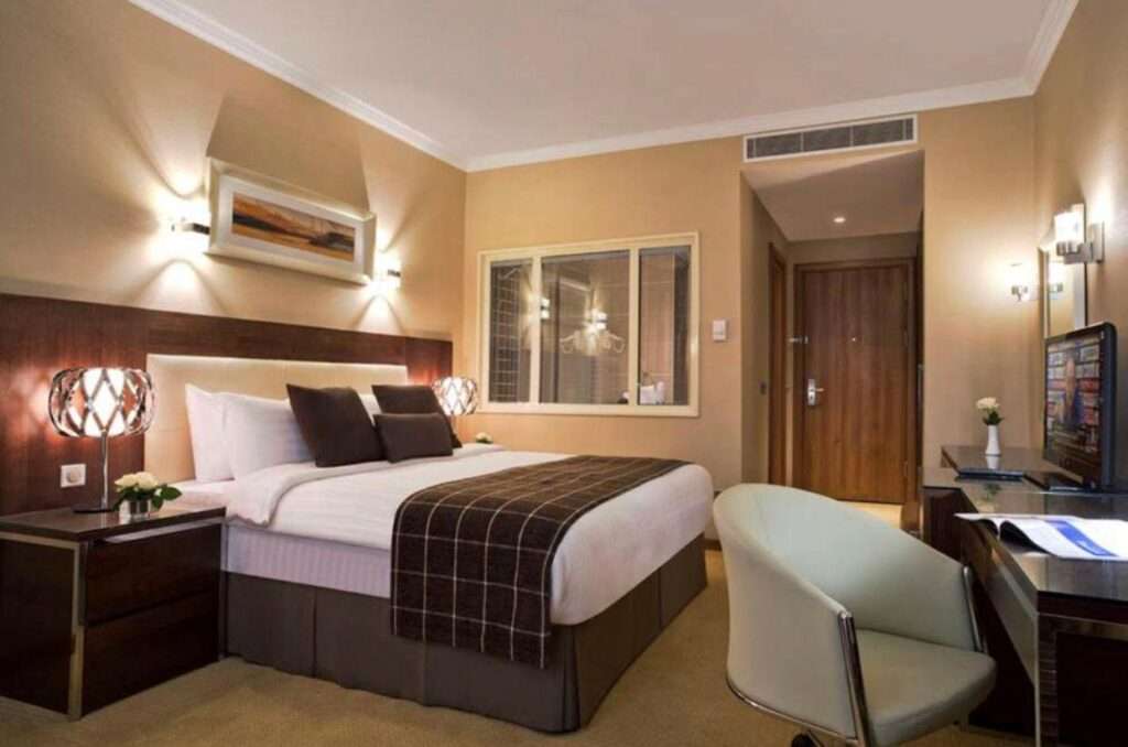 Queen Classic Room - 1