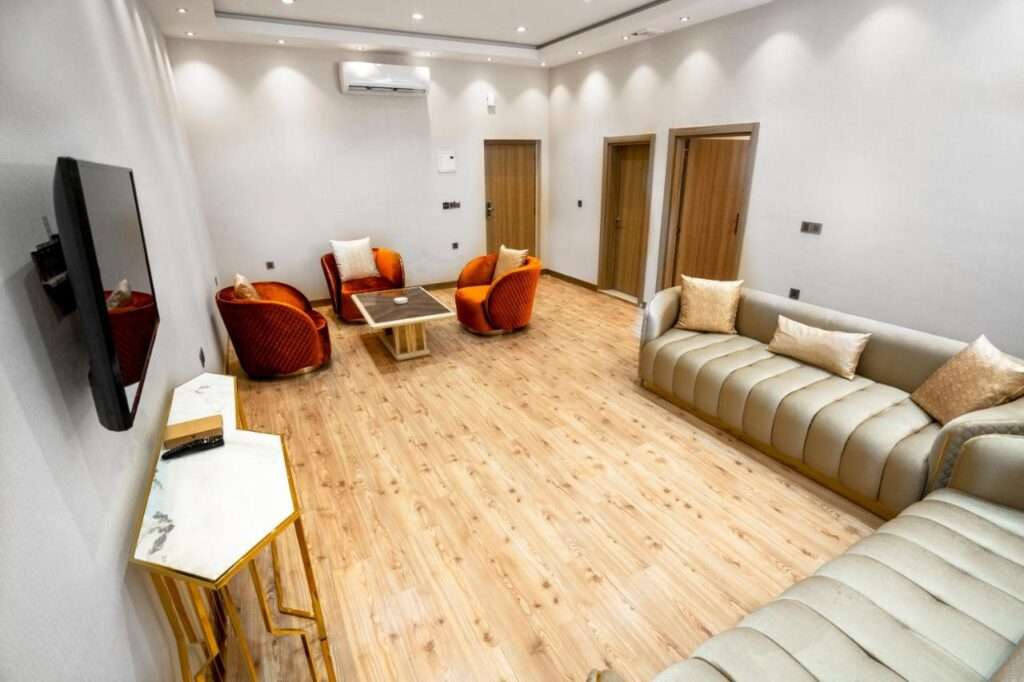 Al Yarmouk International Hotel Deluxe Suite